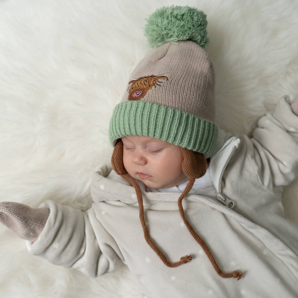 Highland Cow Wooly Hat and Mittens: Highland Cow / 0-12 months