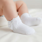 White Ribbed Ankle Bow Socks
